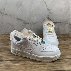 Nike Air Force 1 Low '07 LX 'Bling' na internet