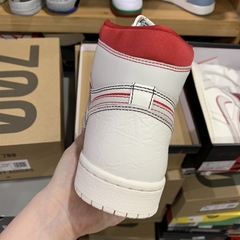 Imagem do Air Jordan 1 Retro High Phantom Gym Red