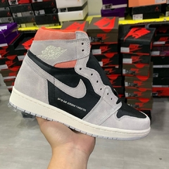 Air Jordan 1 Retro High Neutral Grey Hyper Crimson - comprar online