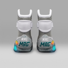 Nike Air Mag Back To The Future na internet