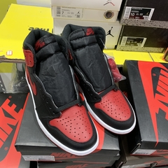 Air Jordan 1 Retro High “Bred Banned” na internet