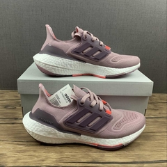 Imagem do Adidas Ultra Boost 22 “Magic Mauve”