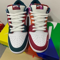 Parra x Nike SB Dunk Low FRIENDS AND FAMILY EDITION na internet