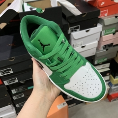 Air Jordan 1 Low “Pine Green” na internet