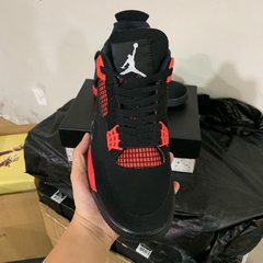 Air Jordan 4 Retro Red Thunder na internet