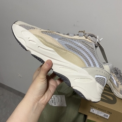 Yeezy Boost 700 v2 “Cream” - Él.sneakers