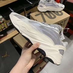 Yeezy Boost 700 v2 “Static” - Él.sneakers