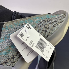 Yeezy Boost QNTM “Teal Blue” - Él.sneakers