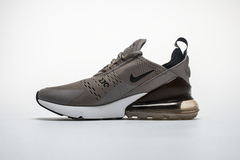 Nike Air Max 270 na internet