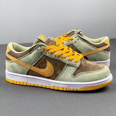 Nike Dunk Low “Dusty Olive” na internet