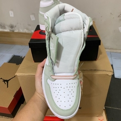 Air Jordan 1 High OG Seafoam na internet