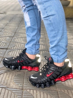 Tênis Nike Shox 12 Molas