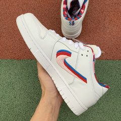 Nike Sb Dunk Low x Parra na internet