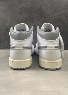 Imagem do Air Jordan 1 Mid Neutral Grey