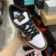 Nike SB Dunk Low Trail End na internet