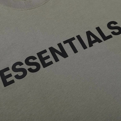 Camiseta ESSENTIALS FEAR OF GOD na internet