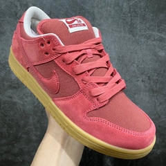 Nike SB Dunk Low Adobe na internet