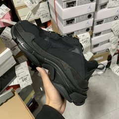 Balenciaga Triple S Black - comprar online