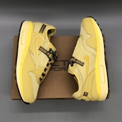 Travis Scott x Nike Air Max 1 “Saturn Gold” - Él.sneakers