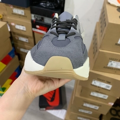 Yeezy Boost 700 “Magnet” - loja online