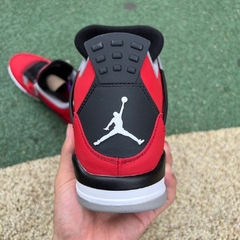 Imagem do Air Jordan 4 Retro Toro Bravo