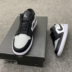 Imagem do Air Jordan 1 Low Shadow Toe