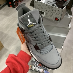 Air Jordan 4 “Cool Grey” na internet