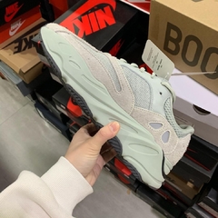 Yeezy Boost 700 “Salt” - Él.sneakers