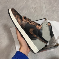 Air Jordan 1 Retro High Light Army Rust Shadow Patina na internet