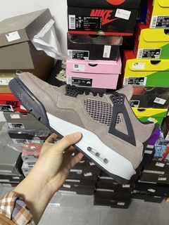 Imagem do Air Jordan 4 “Taupe Haze”