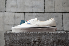 Vans Authentic 44 DX Sail