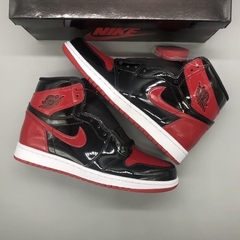 Air Jordan 1 High Patent Bred na internet