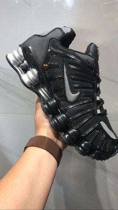 Tênis Nike Shox 12 Molas