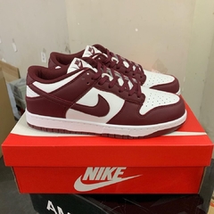 Imagem do Nike Dunk Low Bordeaux