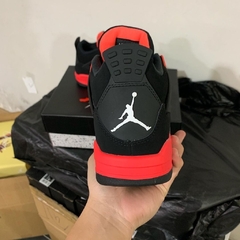 Imagem do Air Jordan 4 Retro Red Thunder