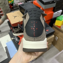 Imagem do Air Jordan 4 x Travis Scott “Olive”