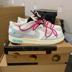 Off-White x Dunk Low 'Lot 30 of 50' na internet