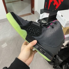 Nike Air Yeezy 2 Solar Red na internet