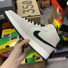 Air Jordan 1 Mid SE Light Bone - Él.sneakers