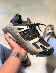 Tênis New Balance X-Racer