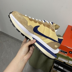 Sacai X Nike VaporWaffle “Sesame” na internet