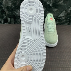 Nike Air Force 1 Low Pistachio Frost na internet