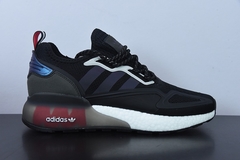 Adidas ZX 2K Boost Black Iridescent Shock Red na internet