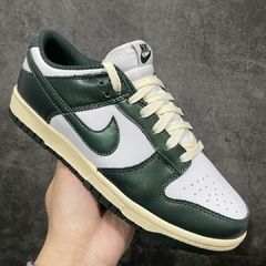 Nike Dunk Low Vintage Green na internet