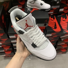 Air Jordan 4 “White Cement” na internet