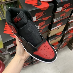 Air Jordan 1 Retro High “Bred Banned” na internet