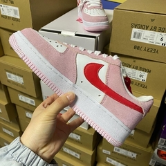 Nike Air Force 1 Low '07 QS 'Valentine’s Day Love Letter' - Él.sneakers