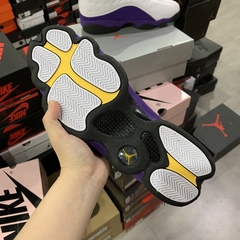 Imagem do Air Jordan 13 Retrô “Lakers Rivals”