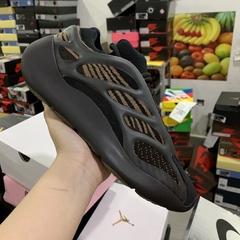 Yeezy Boost 700 v3 “ Clay Brown” - comprar online