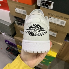 Imagem do Air Jordan 1 Low “White Camo”